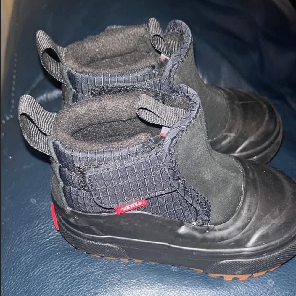 toddler vans boots size 4